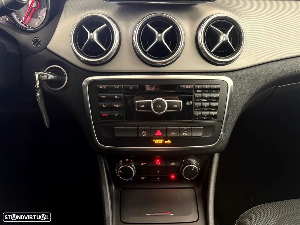 Mercedes-Benz GLA 200 - 19