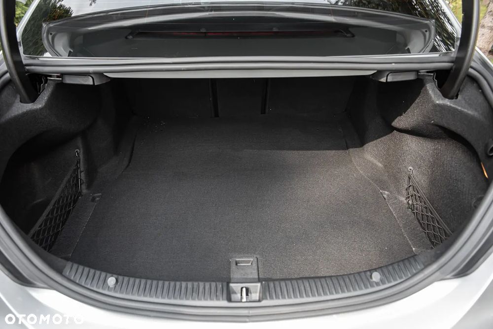 Mercedes-Benz Klasa C AMG 43 4Matic 9G-TRONIC - 33