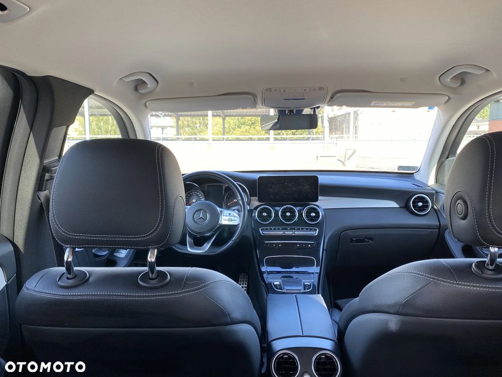 Mercedes-Benz GLC 300 e 4-Matic Business Edition - 23