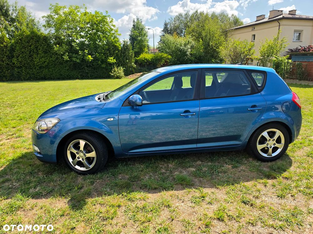 Kia Ceed 1.4 CVVT Vision - 2