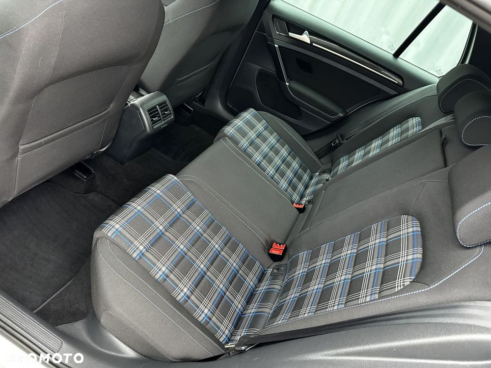 Volkswagen Golf 1.4 GTE Plug-In-Hybrid DSG - 11