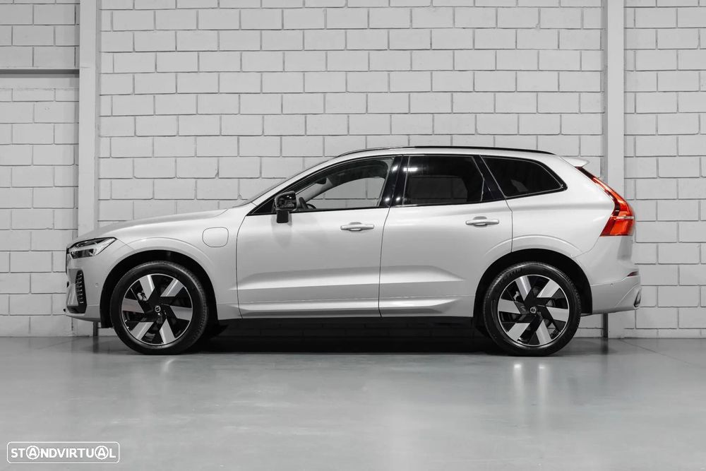Volvo XC 60 T8 AWD Plus Black Edition - 4