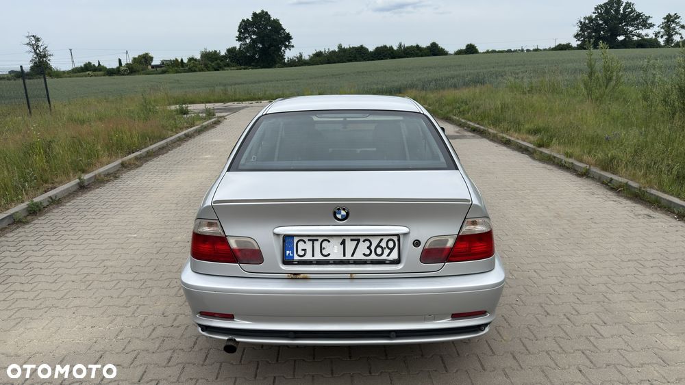 BMW Seria 3 318Ci - 7