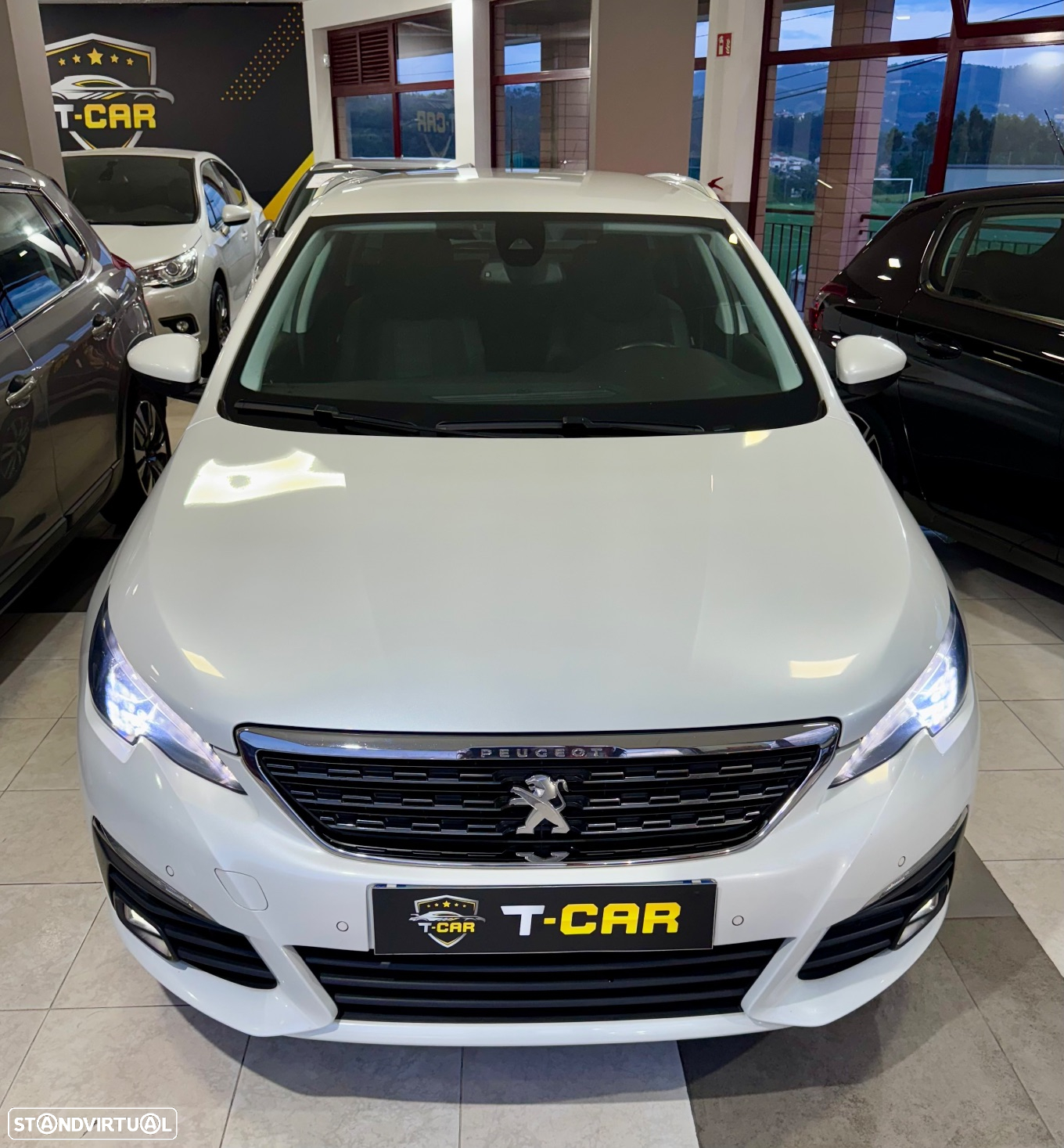 Peugeot 308 SW PureTech 130 GPF EAT8 Stop & Start Allure - 22