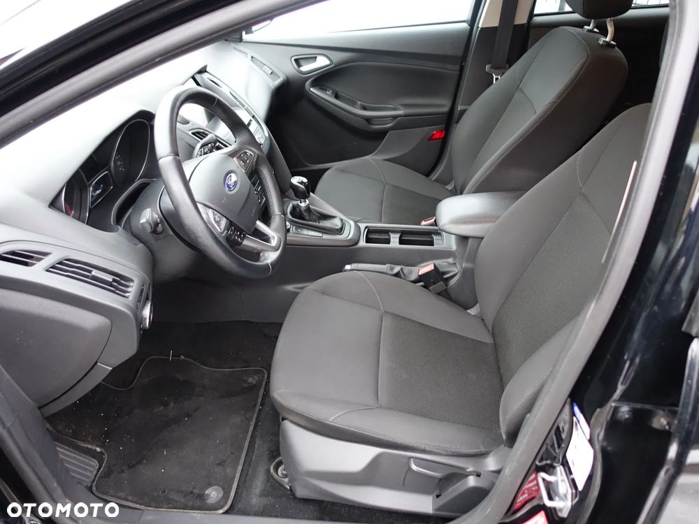 Ford Focus 1.0 EcoBoost Trend Sport - 9