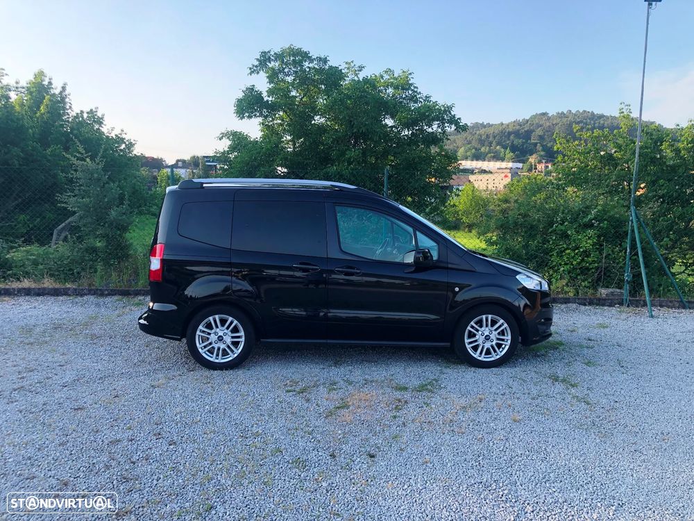 Ford Tourneo Courier 1.0 EcoBoost Titanium - 2