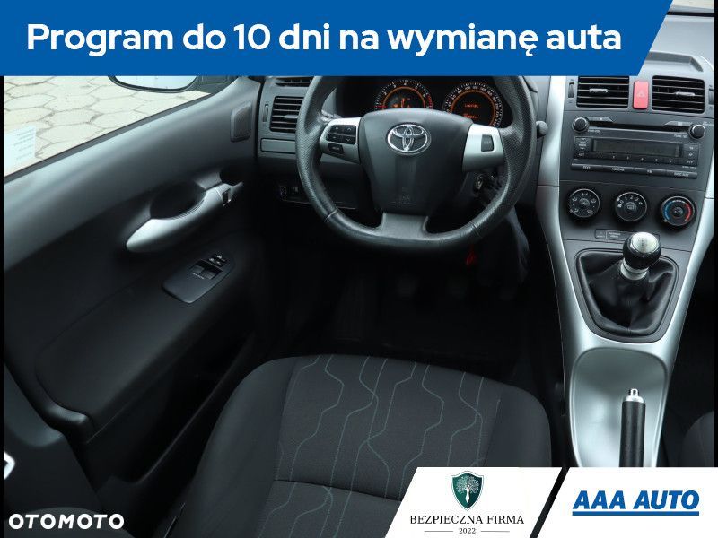 Toyota Auris - 8
