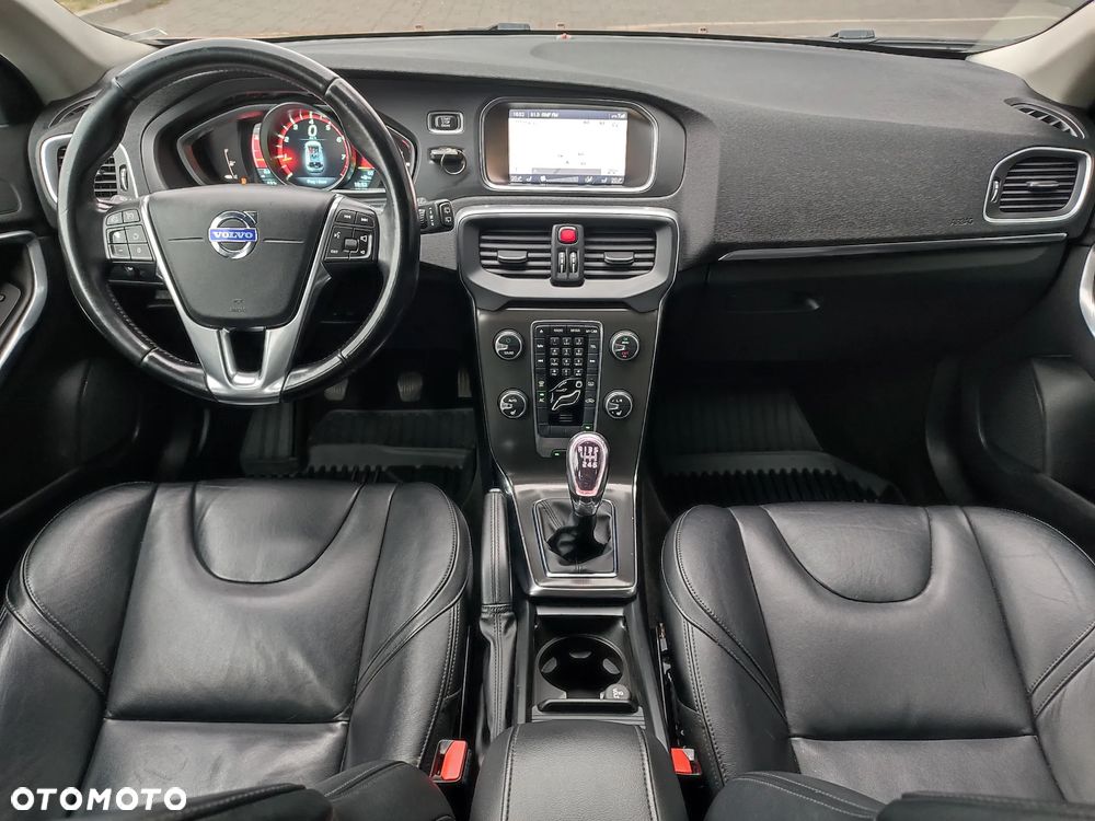 Volvo V40 T2 Summum - 9