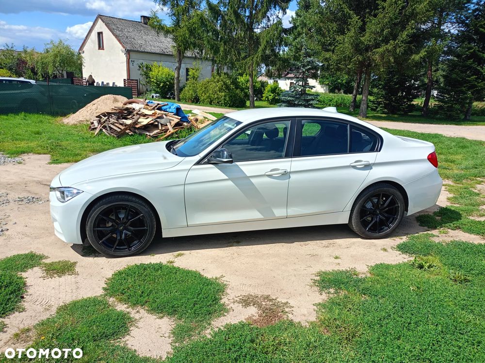 BMW Seria 3 320d Edition M Sport Shadow - 6