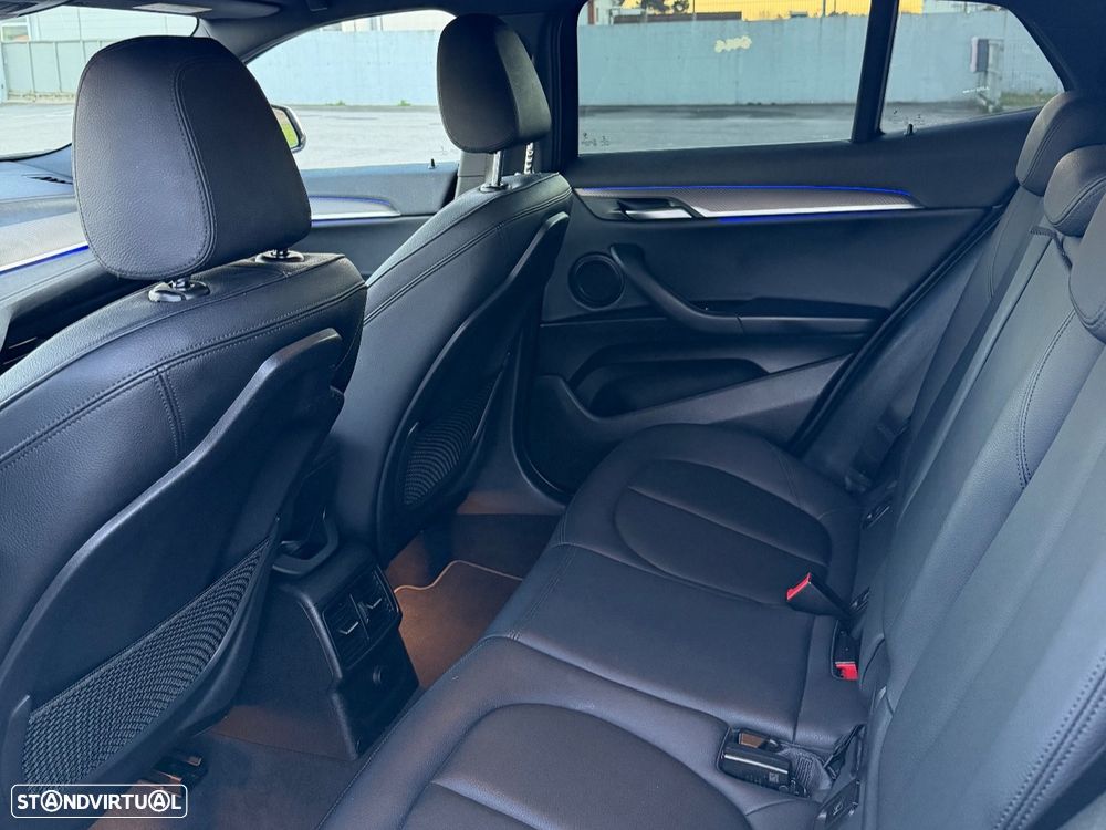 BMW X2 sDrive18d Aut. M Sport - 36