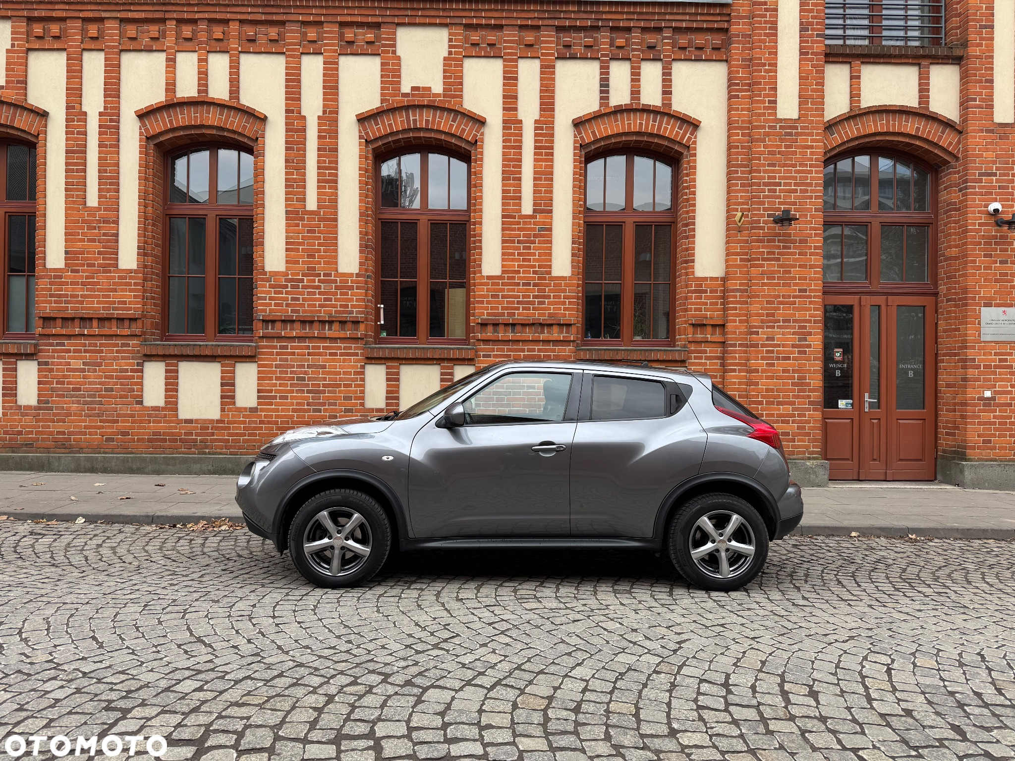 Nissan Juke 1.6 Tekna CVT - 2