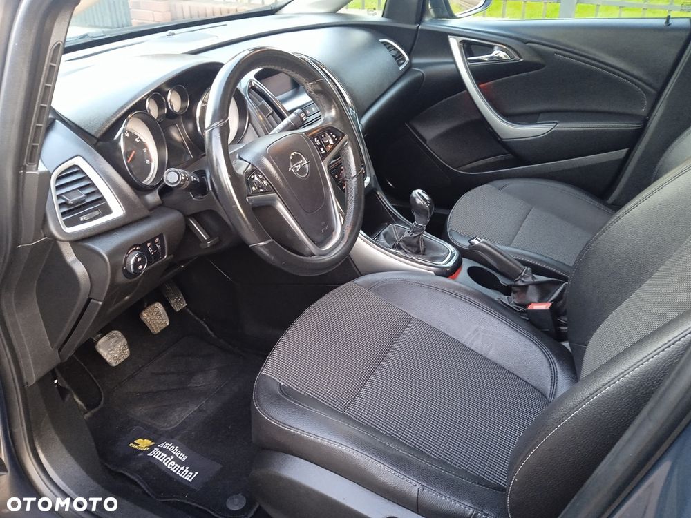 Opel Astra 1.4 T Cosmo - 8