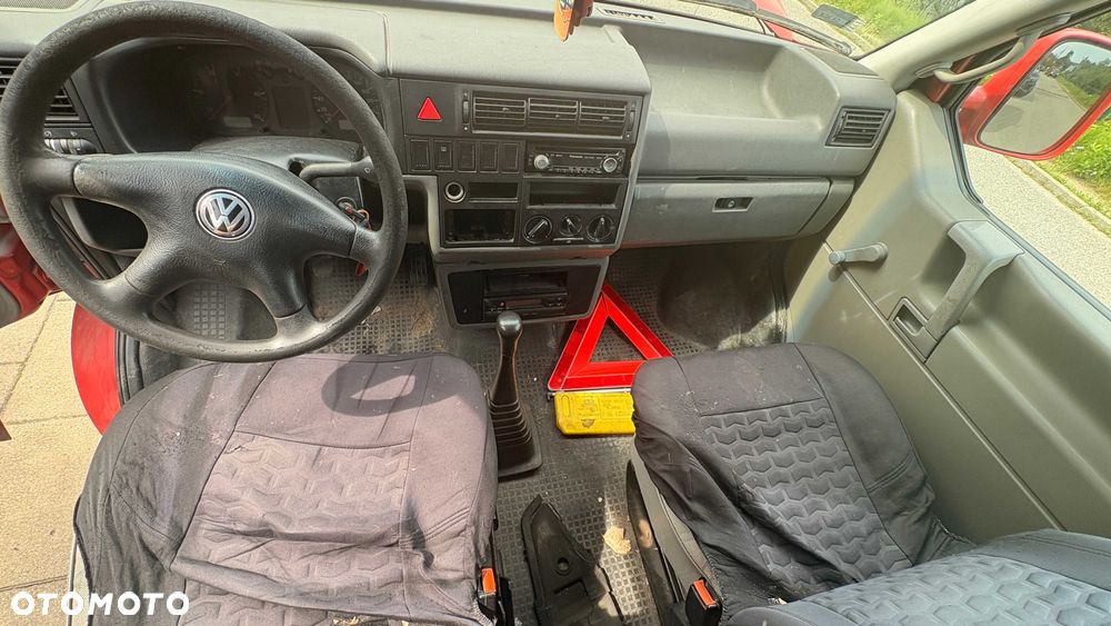 Volkswagen Transporter - 4