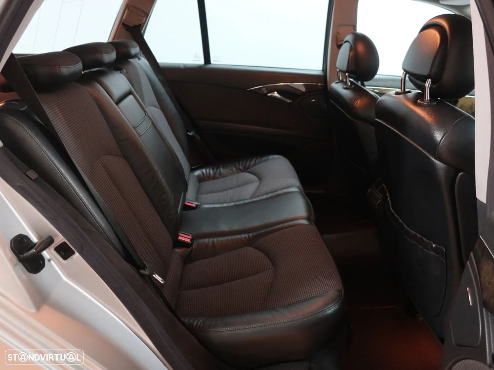Mercedes-Benz E 220 CDI Auto Avantgarde - 23
