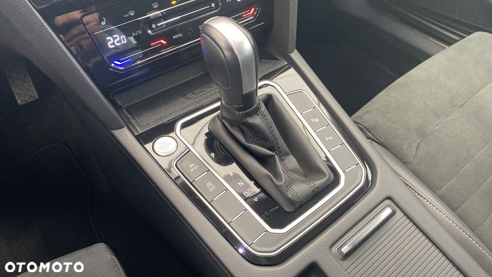 Volkswagen Passat - 19