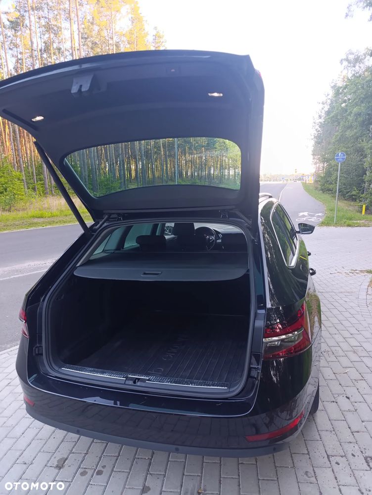 Skoda Superb 1.5 TSI Style DSG - 4