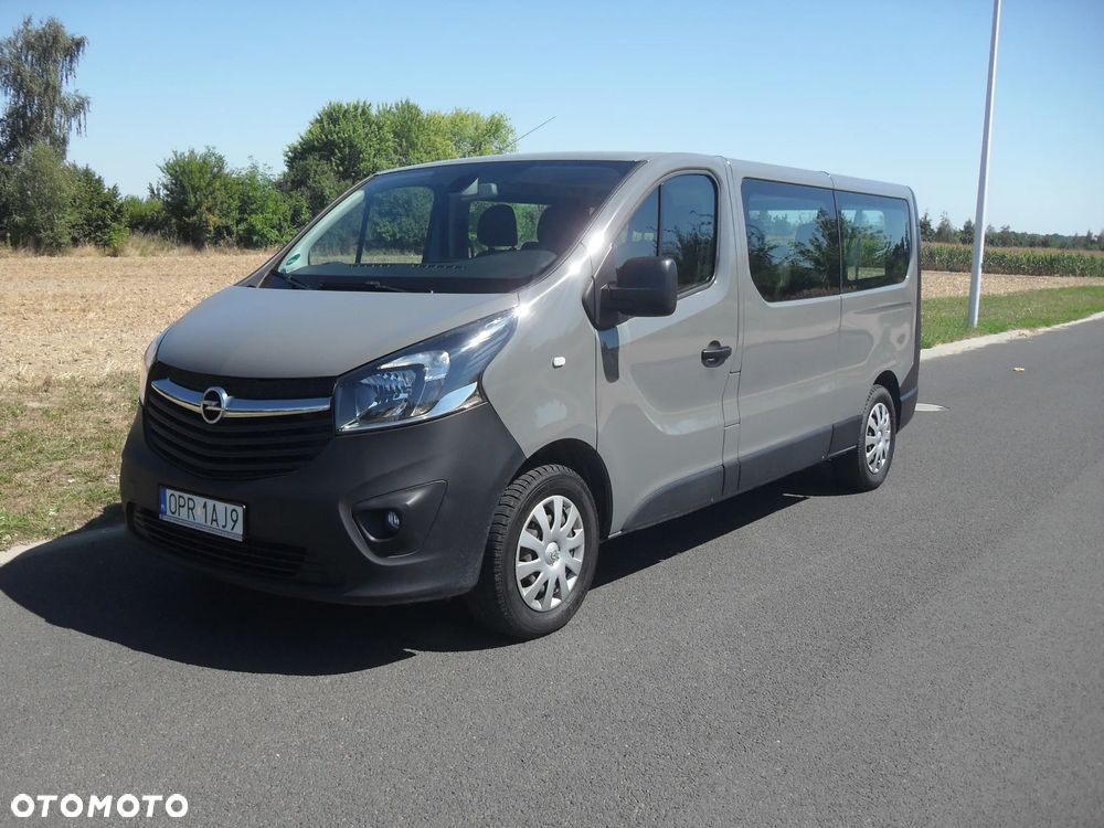 Opel Vivaro - 1