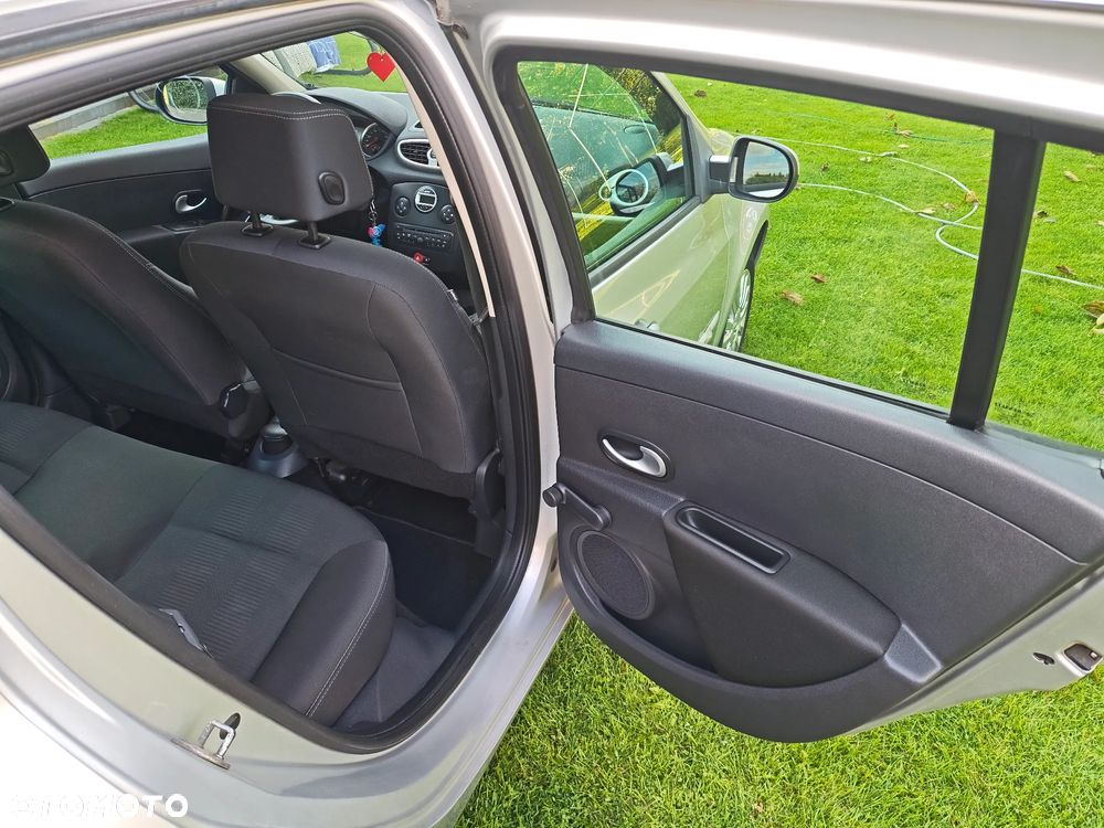 Renault Clio 1.2 16V 75 GPS - 16