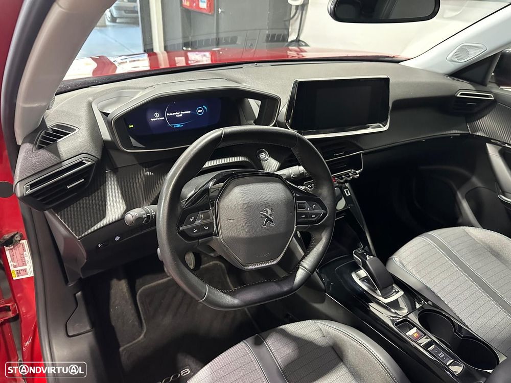 Peugeot e-2008 50 kWh Active Pack - 25