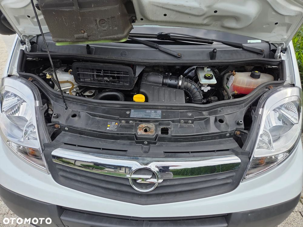 Opel VIVARO - 16