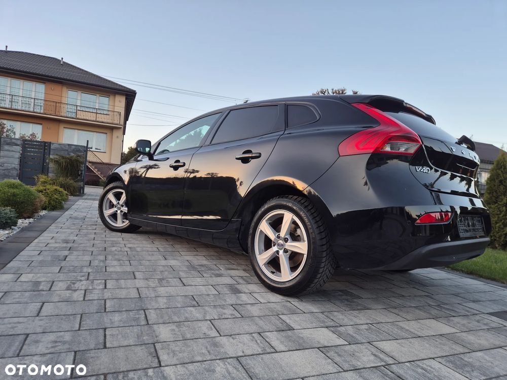 Volvo V40 D2 - 13