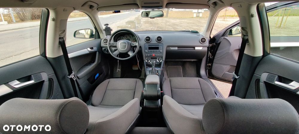 Audi A3 Sportback 2.0 TDI Ambiente S tronic - 29