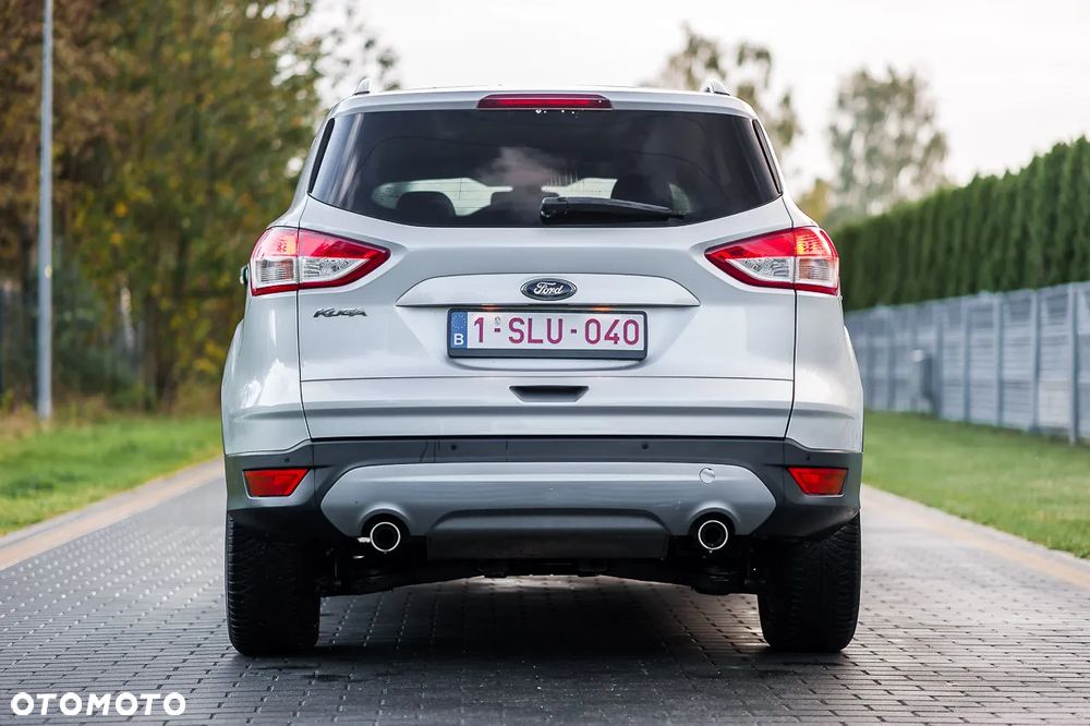 Ford Kuga 2.0 TDCi 2x4 Titanium - 5