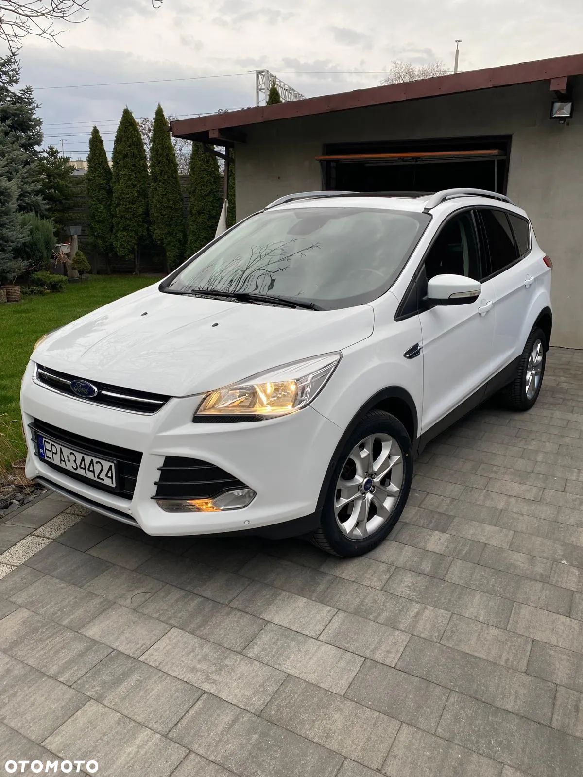 Ford Kuga 2.0 TDCi 2x4 Titanium - 1