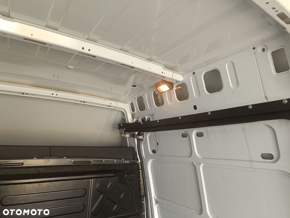 Iveco 35S18 Daily MAX Euro 6 D - 11