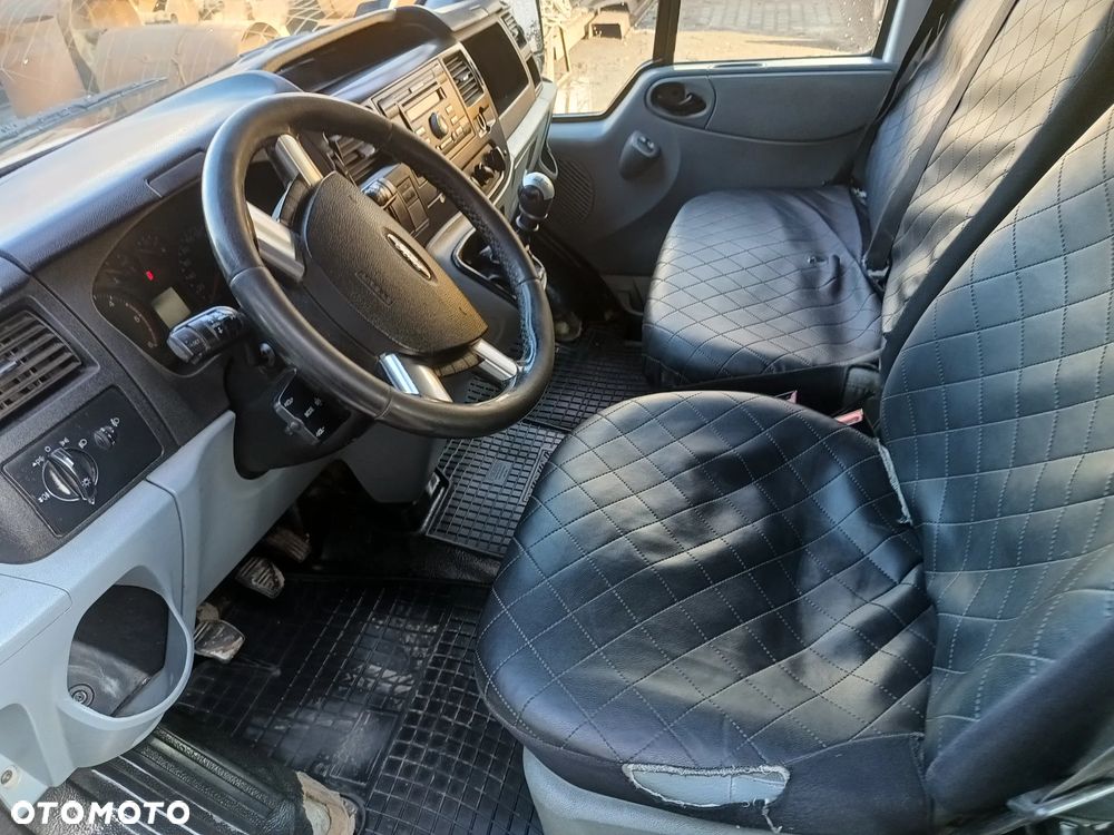 Ford Transit - 10