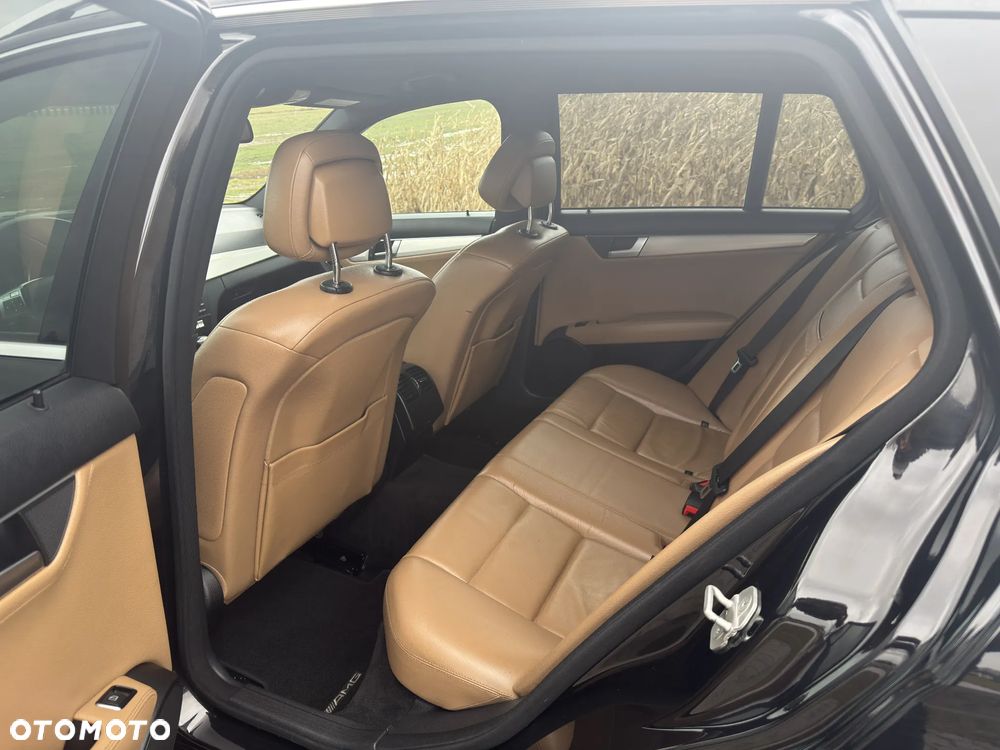 Mercedes-Benz Klasa C 200 CDI Avantgarde Edition - 13