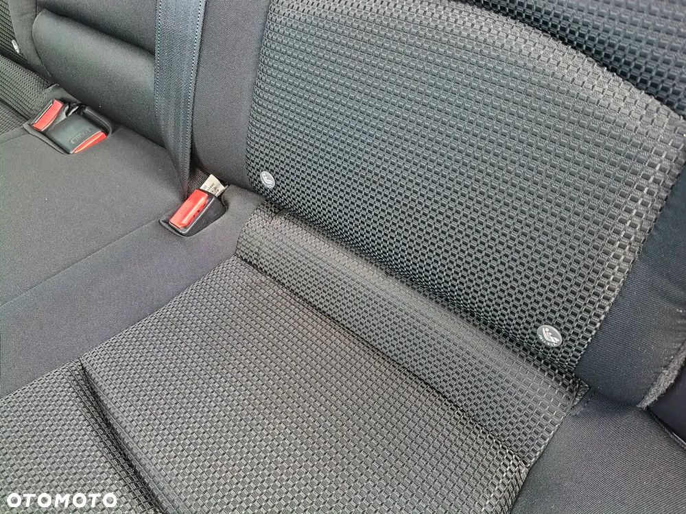 Mazda 3 SKYACTIV-G 120 Automatik Exclusive-Line - 38