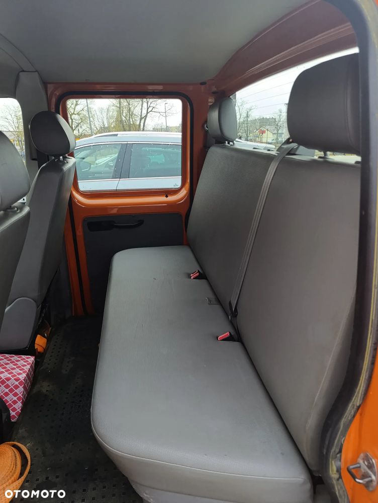 Volkswagen Transporter - 2