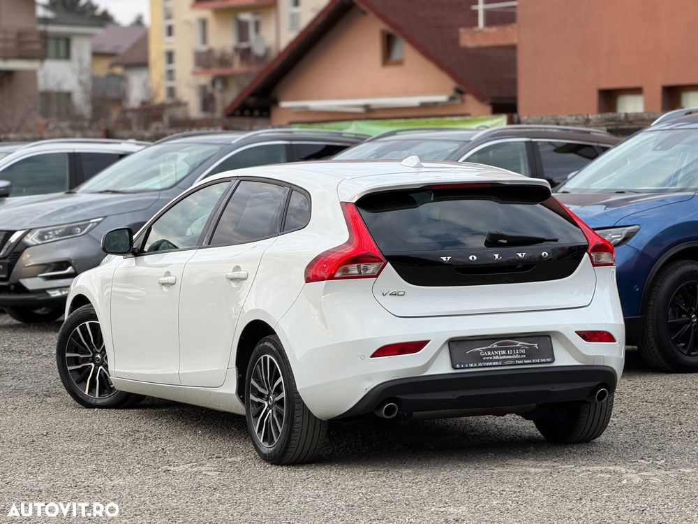 Volvo V40 D4 Geartronic Summum - 12