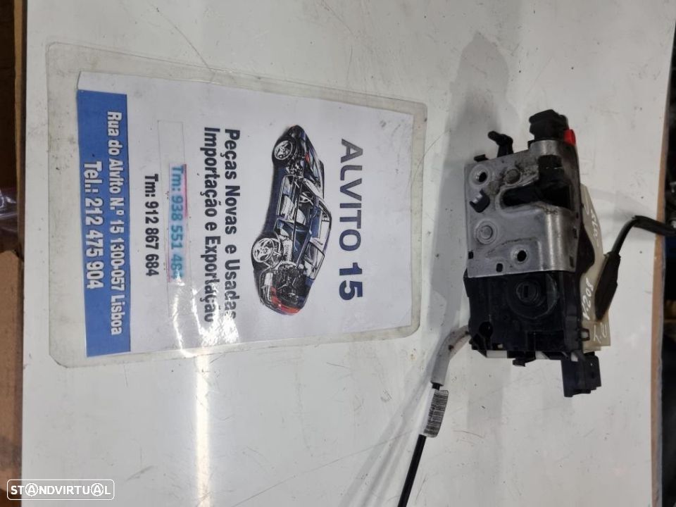 fechadura elétrica da porta Peugeot 208 - trás esquerda  ano 2018 - 1