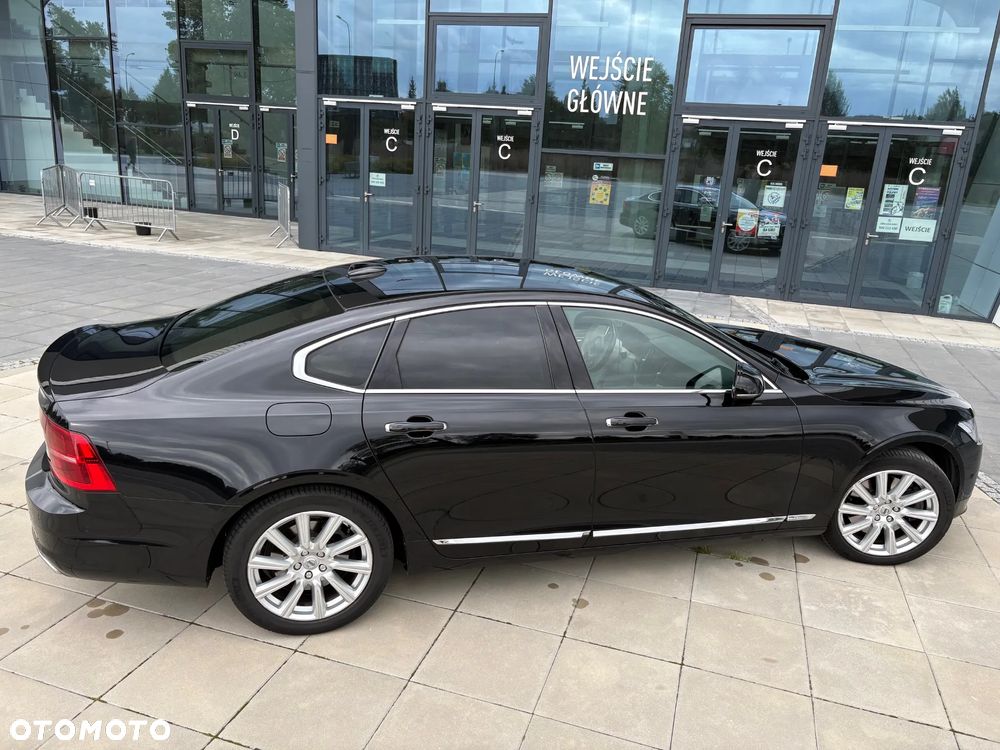 Volvo S90 - 2