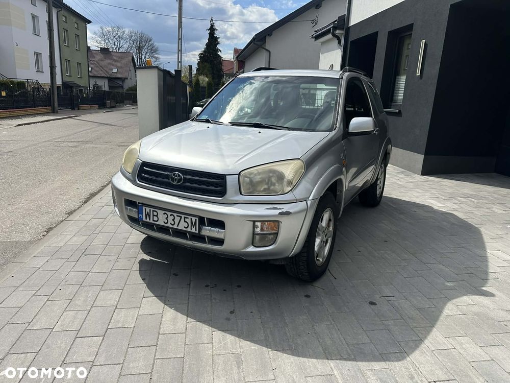 Toyota RAV4 - 1