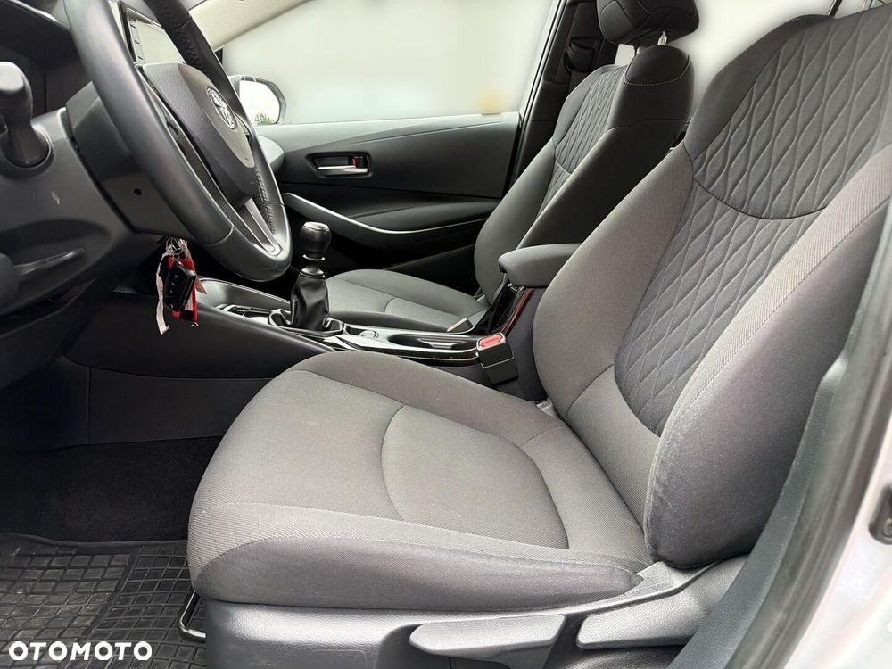 Toyota Corolla - 13