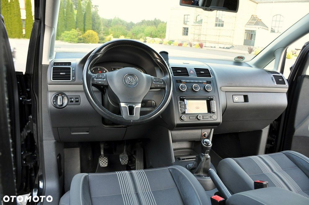 Volkswagen Touran - 30