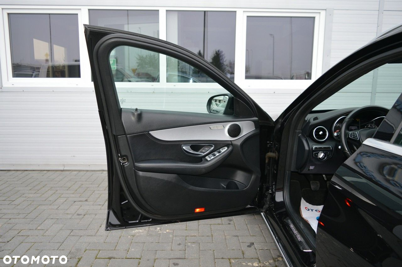 Mercedes-Benz Klasa C 200 (BlueTEC) d T Exclusive - 31