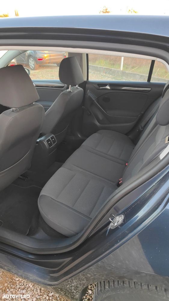 Volkswagen Golf - 9