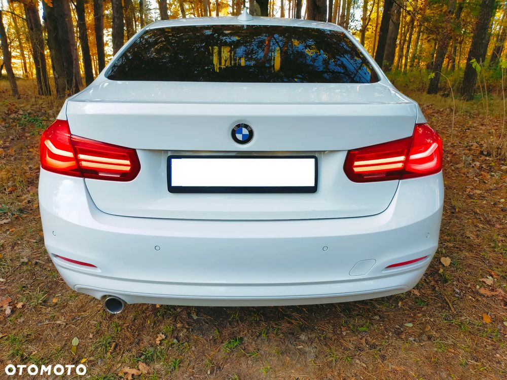 BMW Seria 3 318i Advantage - 12