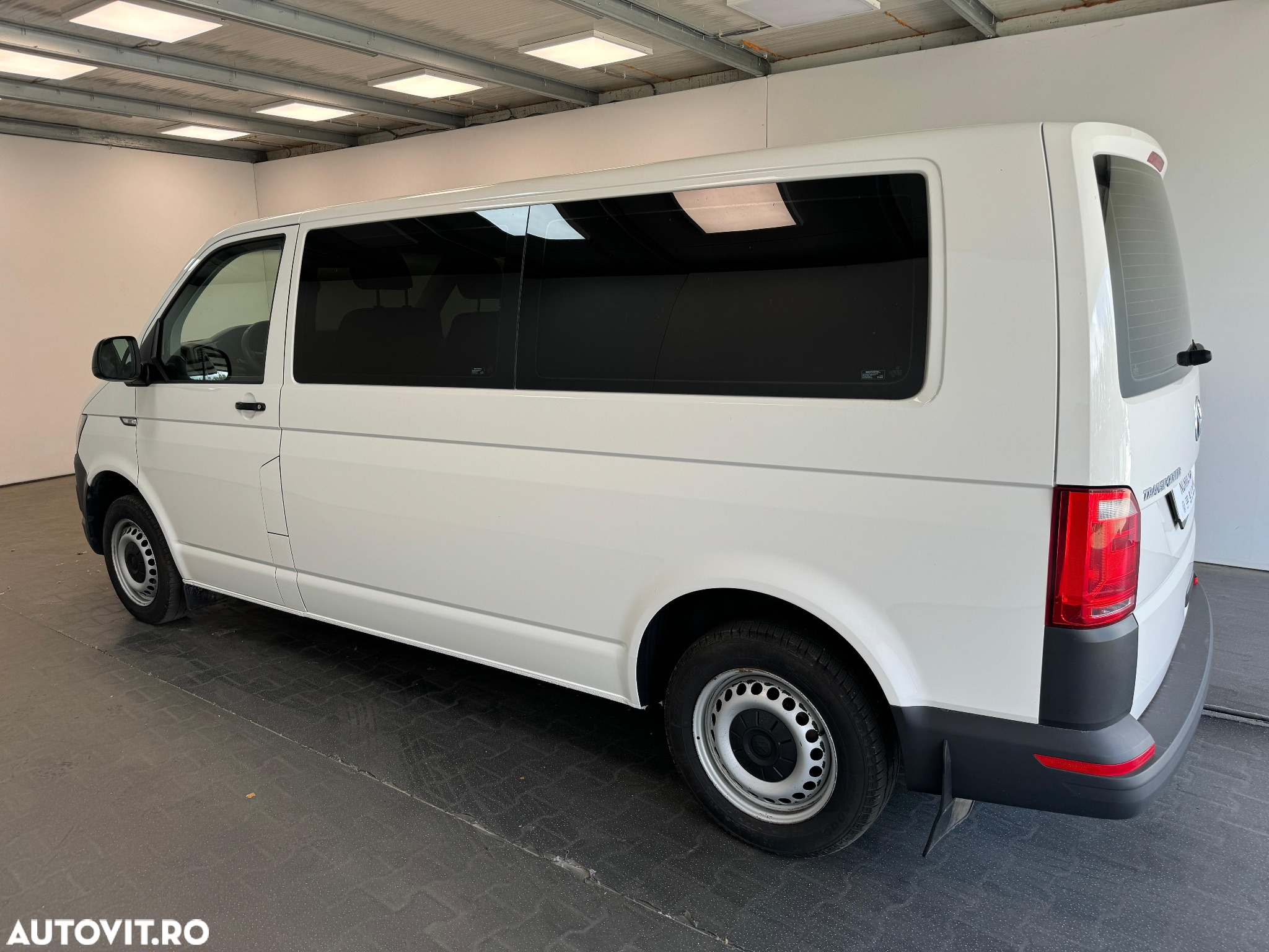 Volkswagen Transporter Kombi T6 2.0 TDI 75 kW LR - 13