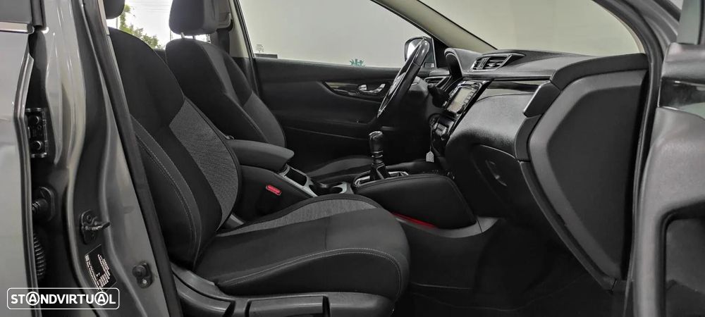 Nissan Qashqai 1.5 dCi Tekna Sport 17 - 24