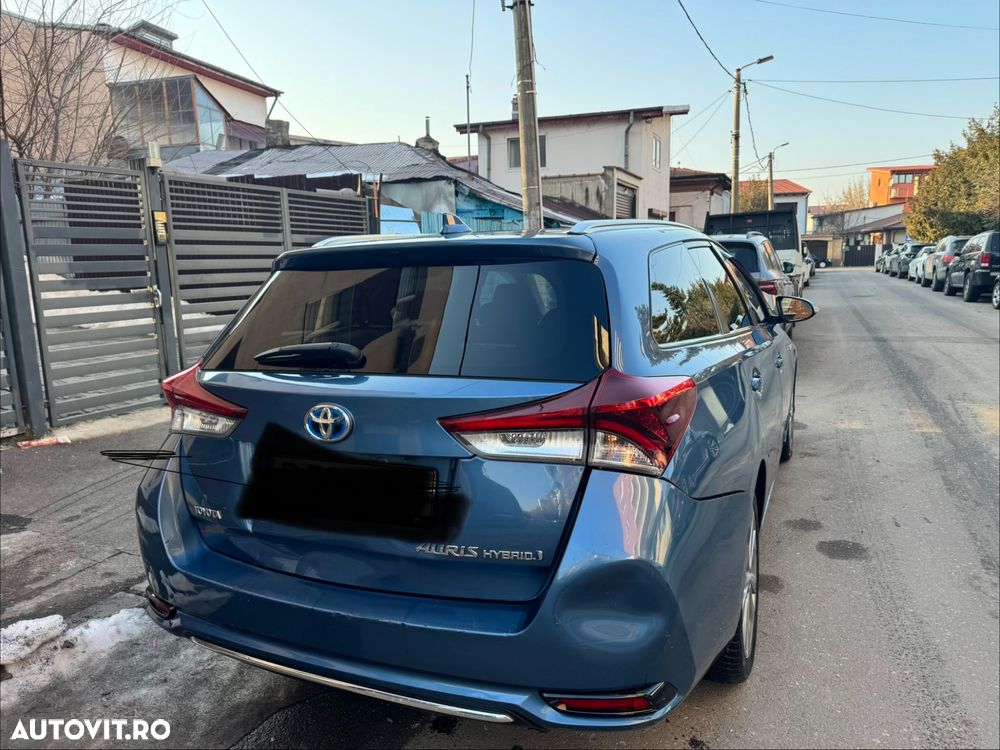 Toyota Auris - 4