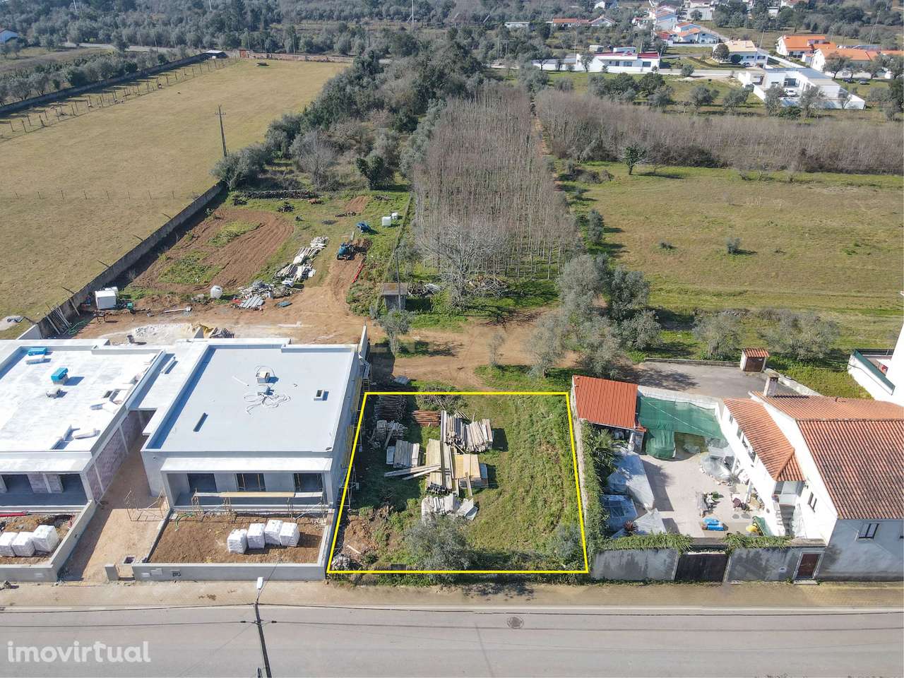 Terreno plano para construção numa localização excecional e sossegada - Grande imagem: 4/9