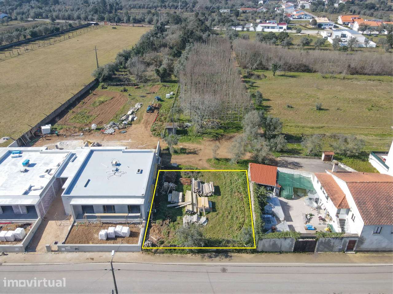 Terreno plano para construção numa localização excecional e sossegada - Grande imagem: 4/9