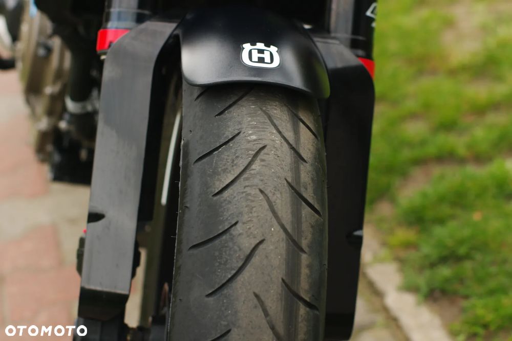 Husqvarna Svartpilen - 10