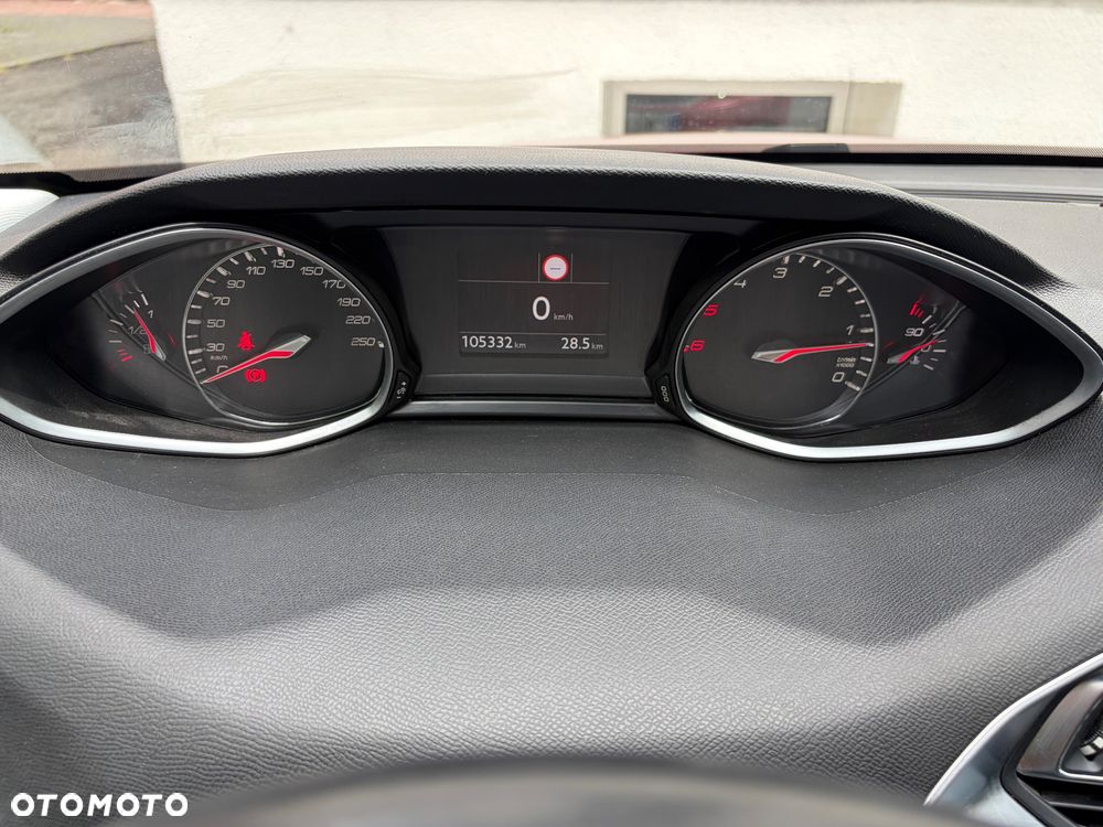 Peugeot 308 BlueHDi 130 Allure Pack - 26