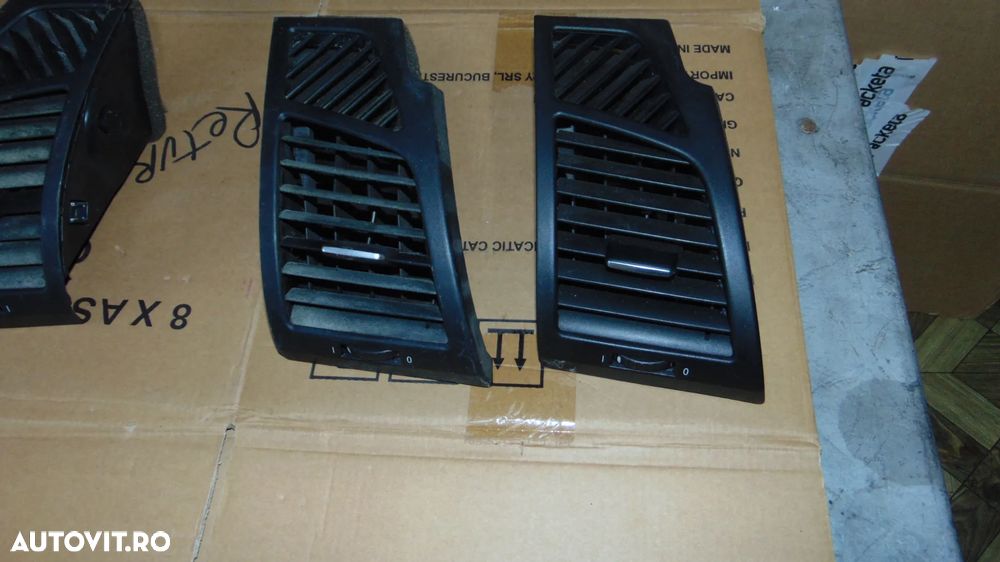 Guri/grile aer ventilatie laterale si centrale BMW Seria 1 E87 an 2007 - 6